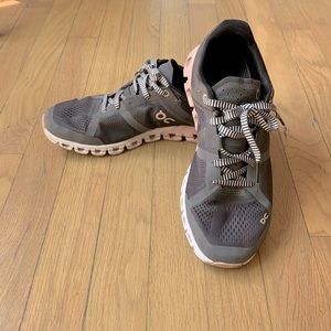 On Cloud running shoes size 8